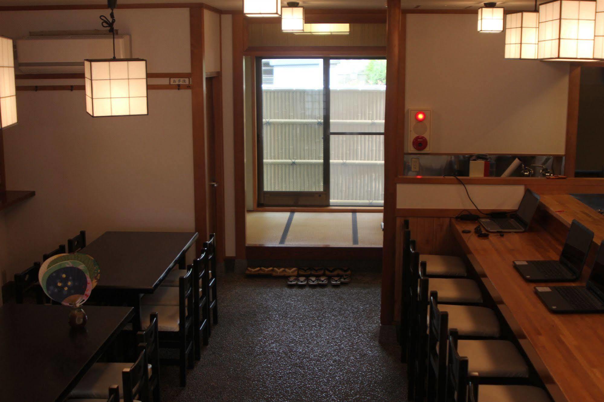 Hostel Shaq Bighouse Kanazawa Exterior foto